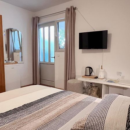 Room Tai - Spacious And Comfy With Private Terrace Hvar Town Exteriör bild