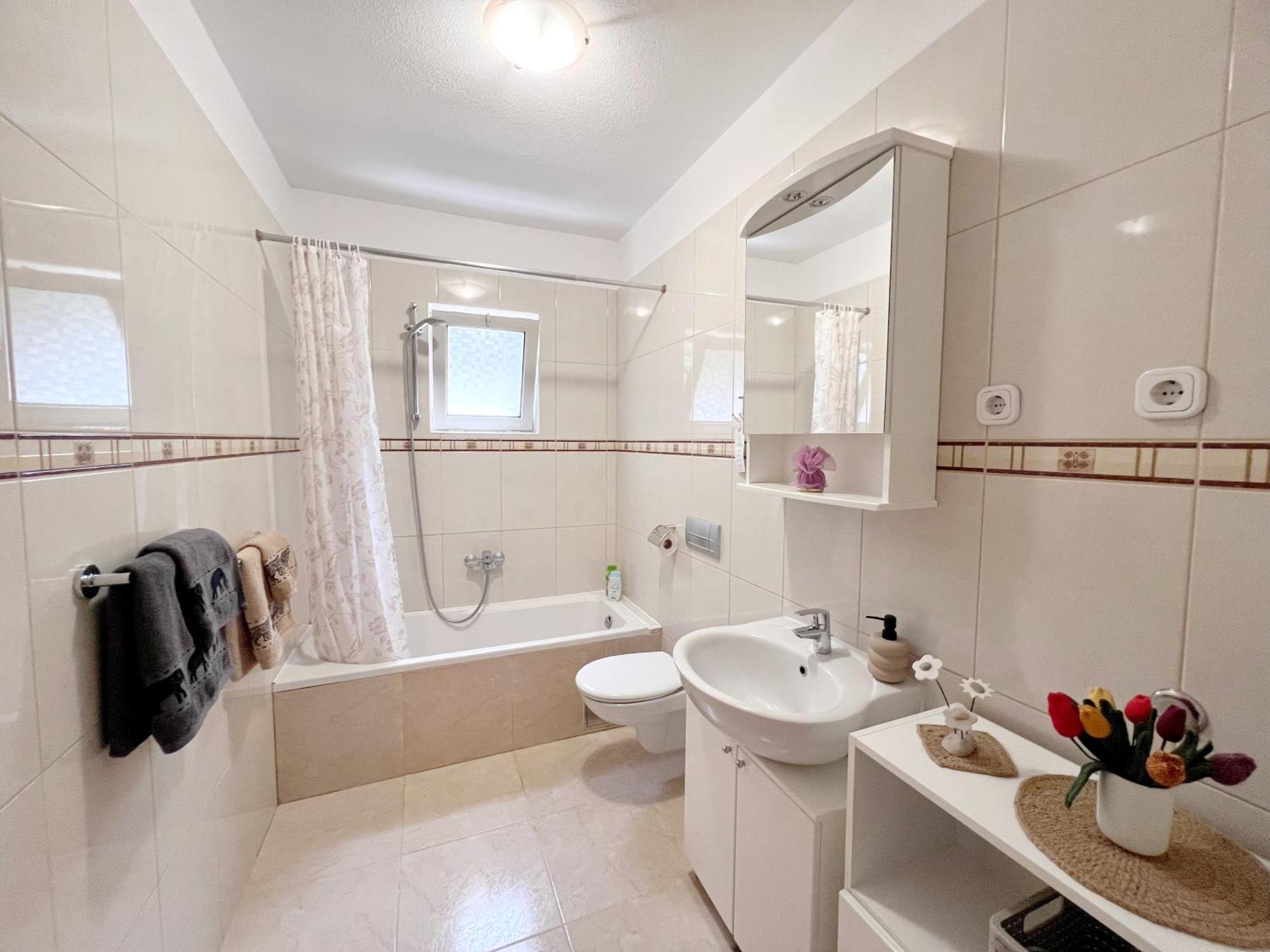 Room Tai - Spacious And Comfy With Private Terrace Hvar Town Exteriör bild